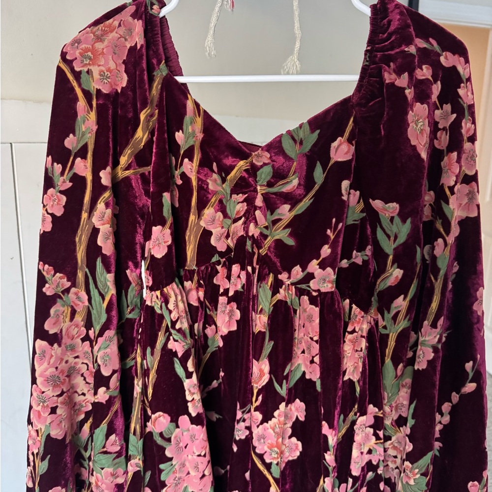 Floral Velvet Midi Dress - Picture 2 of 3